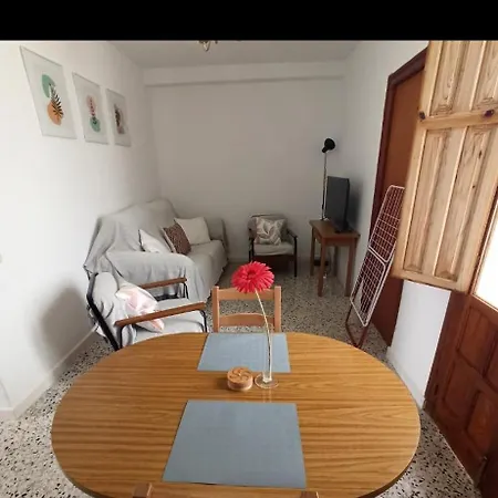 Casa Lopez Нерха