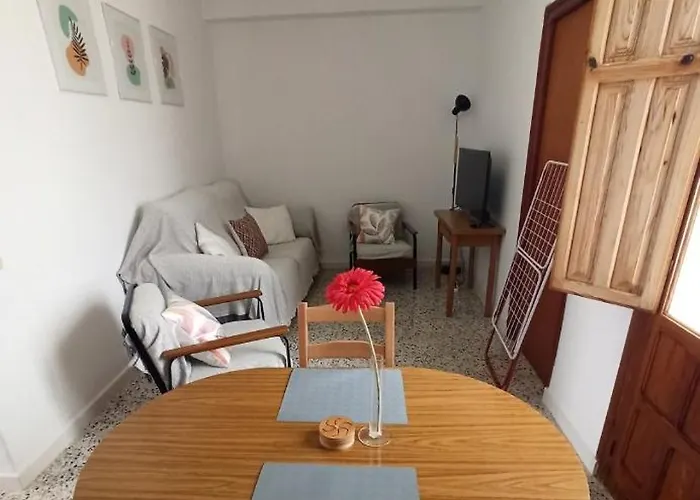 Casa Lopez Нерха